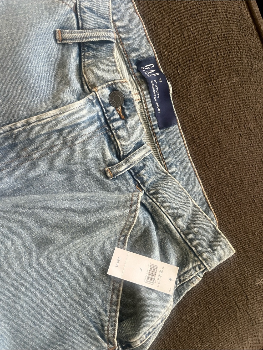 GAP Men’s Relaxed Jeans in Light Blue Denim